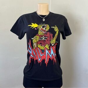 black “kill me” zombie teen hearts graphic tee